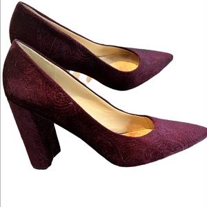 Nine West burgundy shoes size 7.